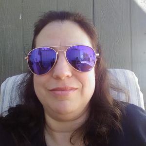 Meet your Posher, Monica